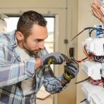 Comment trouver un bon électricien