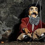 habits de marionnette
